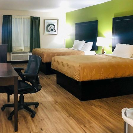Quality Inn & Suites Lake Charles South Extérieur photo