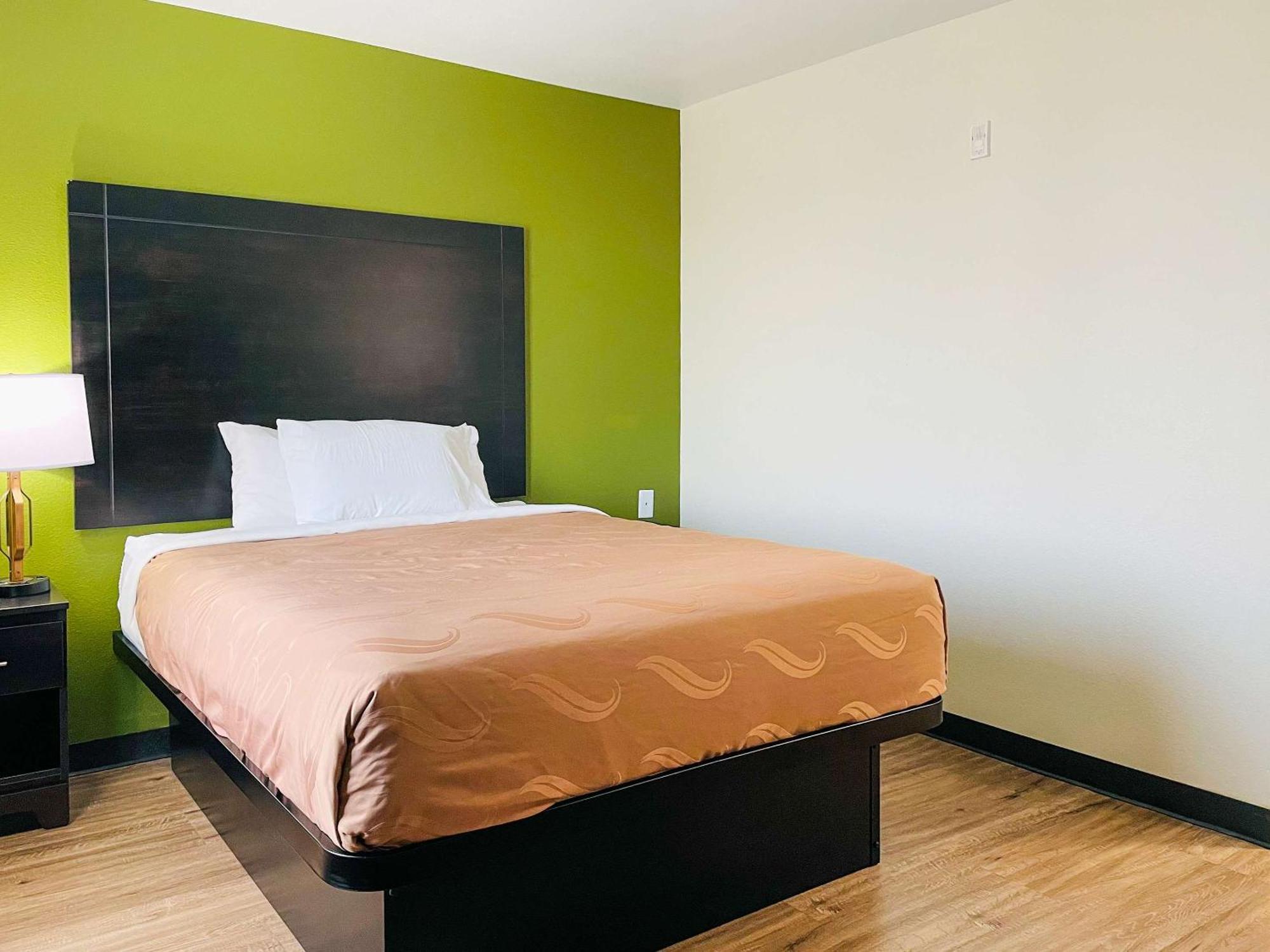 Quality Inn & Suites Lake Charles South Extérieur photo