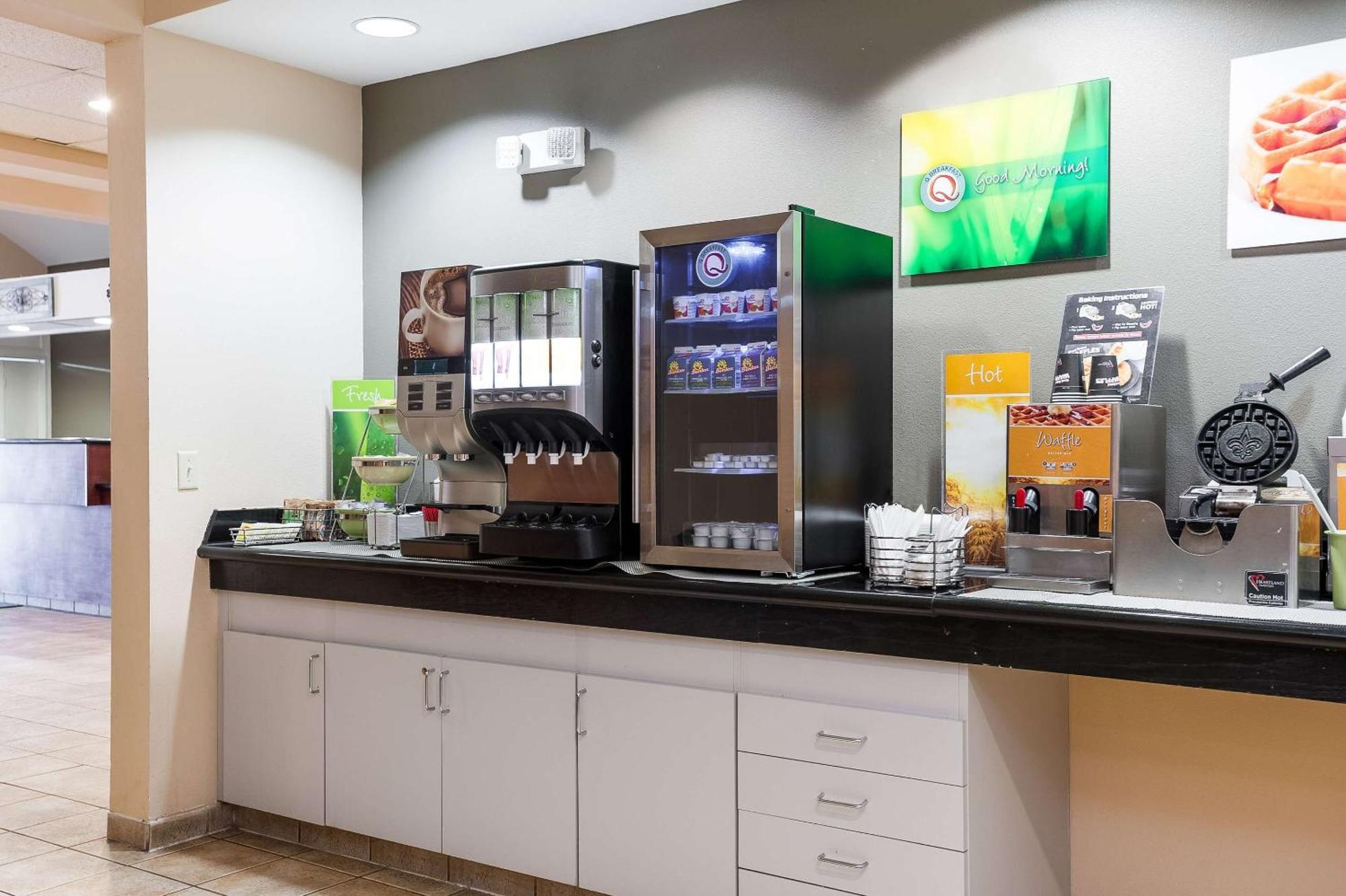 Quality Inn & Suites Lake Charles South Extérieur photo