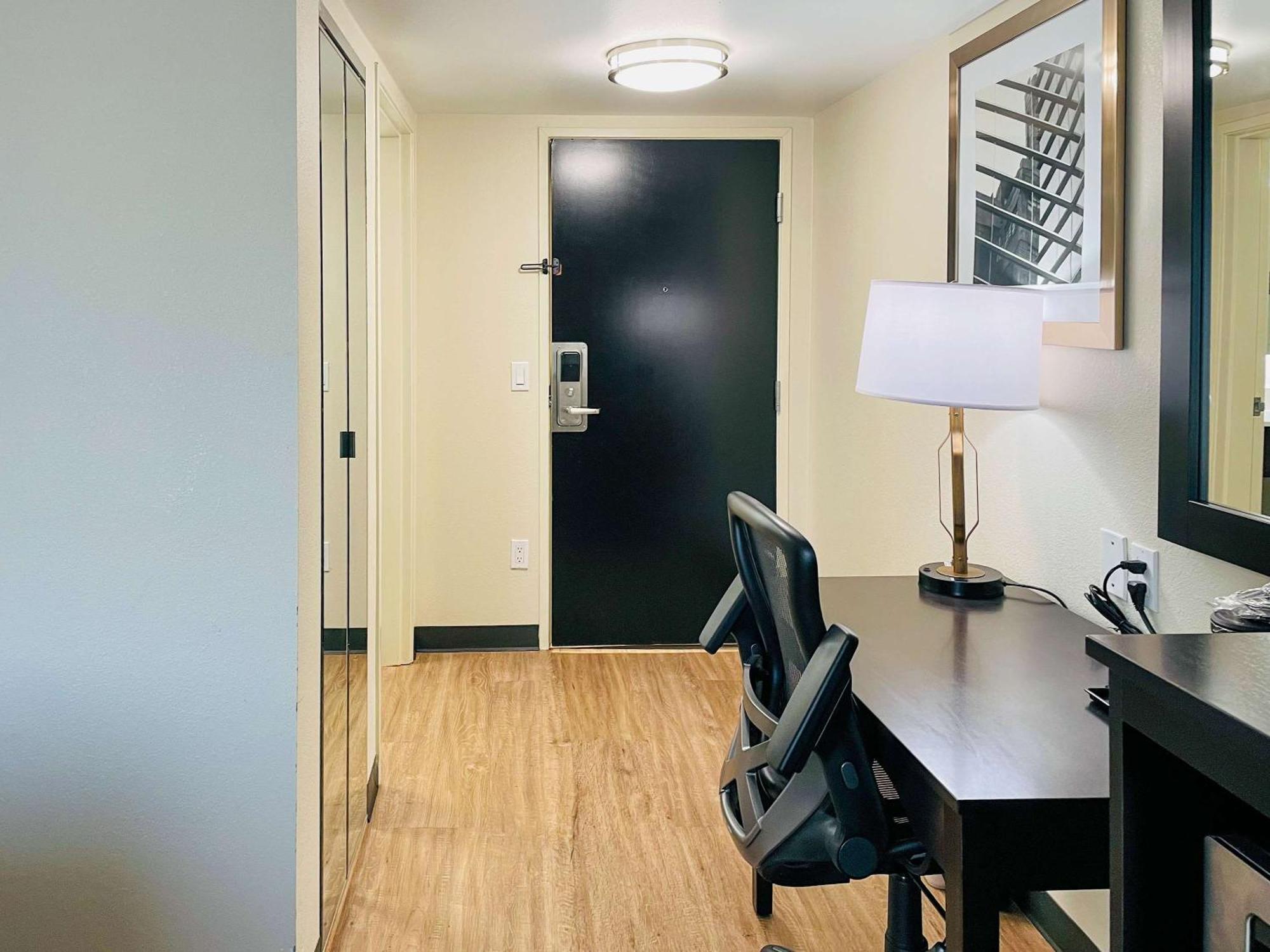 Quality Inn & Suites Lake Charles South Extérieur photo