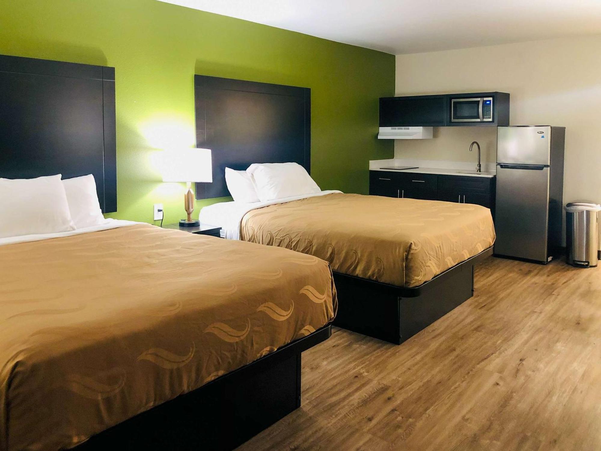 Quality Inn & Suites Lake Charles South Extérieur photo