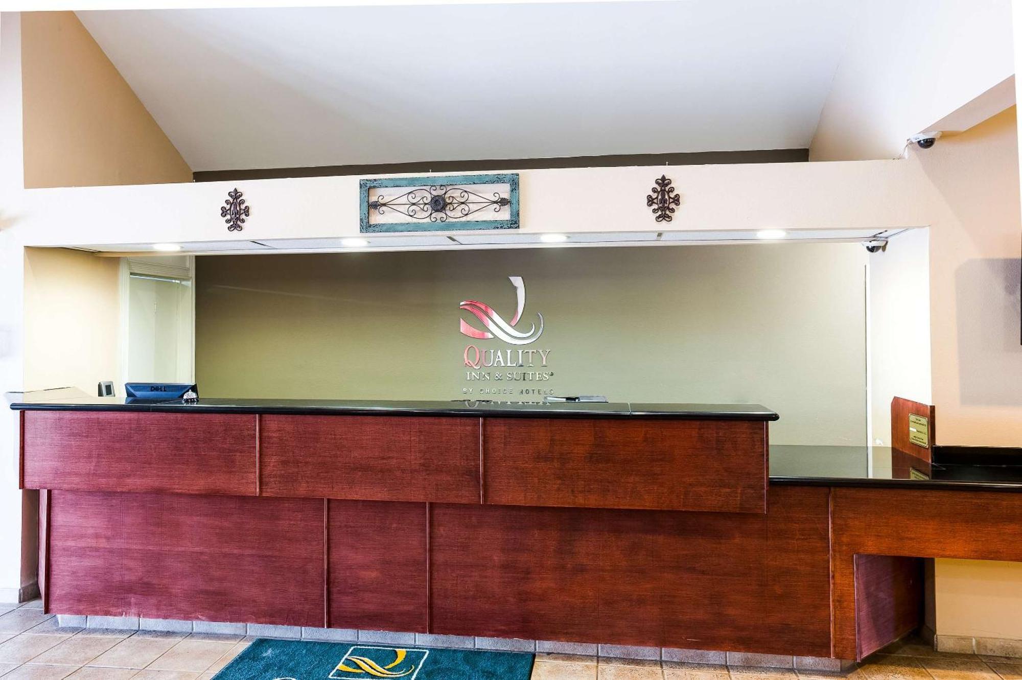 Quality Inn & Suites Lake Charles South Extérieur photo